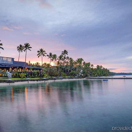 The Warwick Fiji Otel Korolevu  Dış mekan fotoğraf Sunset at the Sheraton Resort